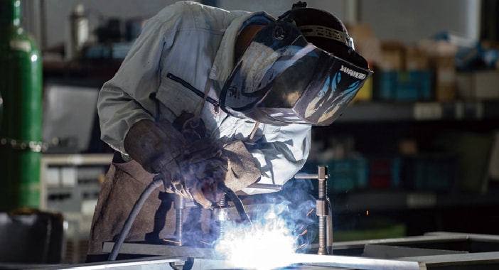 溶接作業の様子